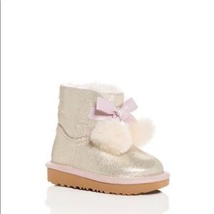 UGGS Gita metallic shearling Pom Pom boots Toddler Kids Girls